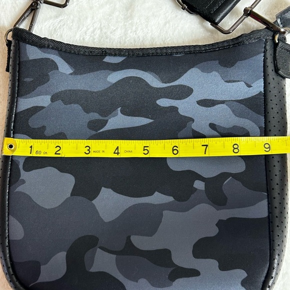 HAUTE SHORE Camouflage Crossbody Bag - Black and Gray Tones - Picture 4 of 13